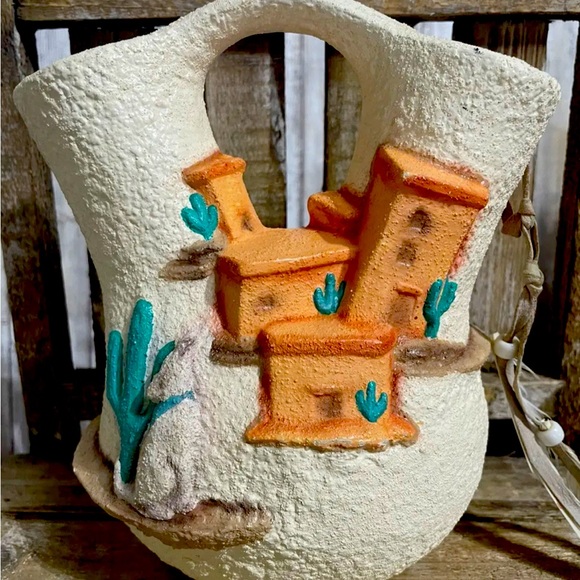 Native American WEDDING Ceremonial Pottery Vase Howling Coyote Pueblo Adobe - Picture 2 of 2